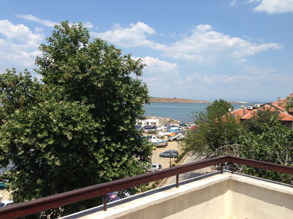 Vesela Guest House Sozopol Exterior foto